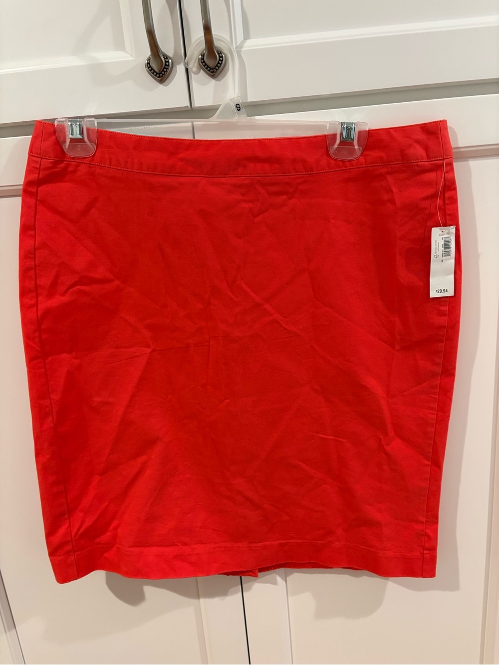 NWT Old Navy Women’s salmon pencil skirt, size 8